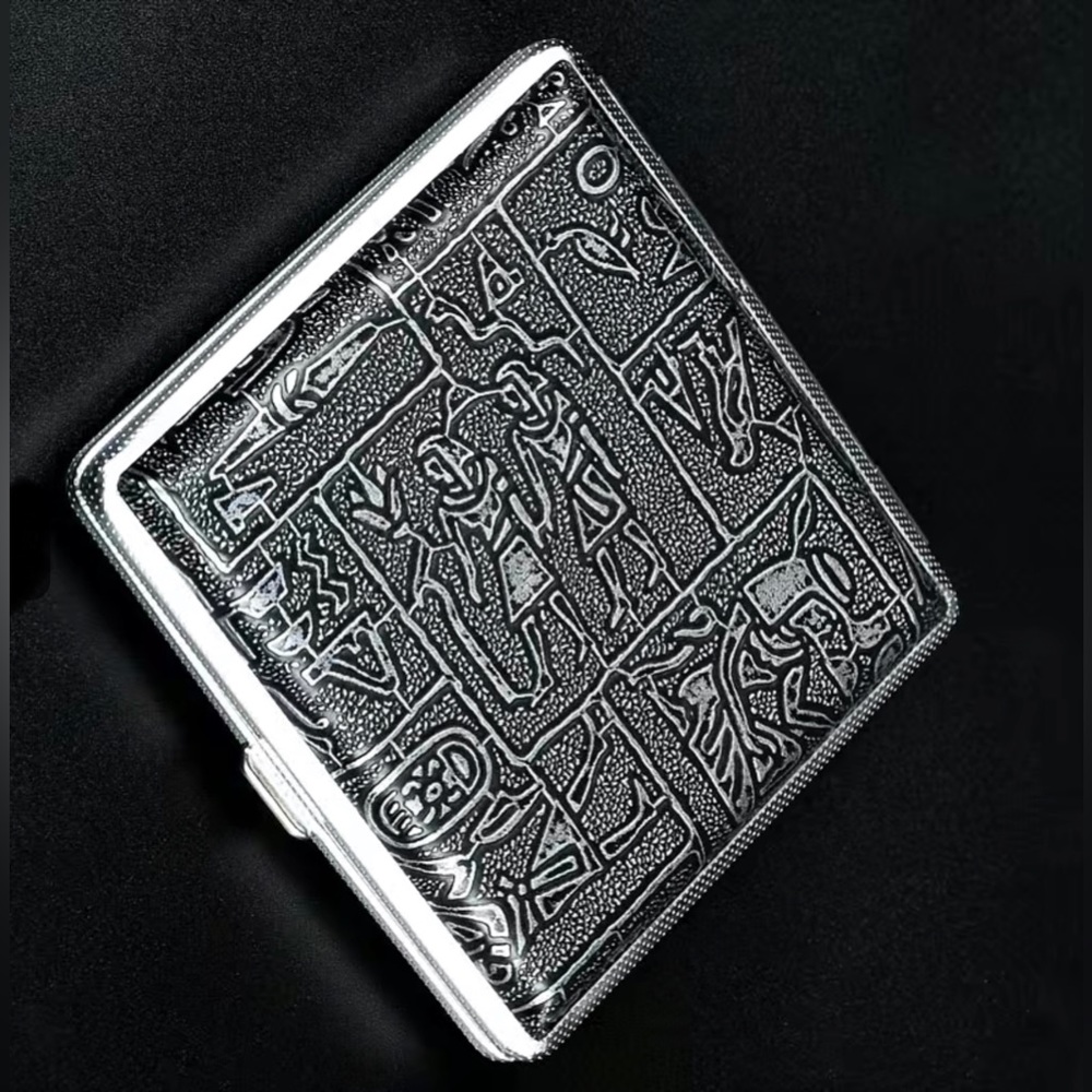 💥LAST ONE💥 NWT- Egyptian Motif Leather Cigarette Case